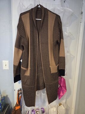 Women's Knit Cardigan in Beige and Black